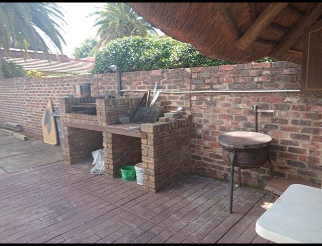 3 BEDROOM HOUSE FOR SALE IN WIERDA PARK